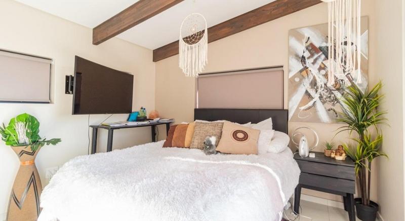 To Let 3 Bedroom Property for Rent in Bloubergrant Western Cape